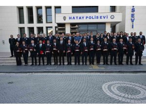 HATAY’DA EMNİYET PERSONELİNE RÜTBE TAKDİM TÖRENİ DÜZENLENDİ