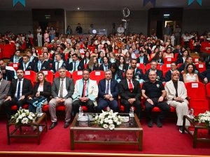 ANTALYA BİLİM ÜNİVERSİTESİ'NDE 76 DİŞ HEKİMİ MEZUN OLDU