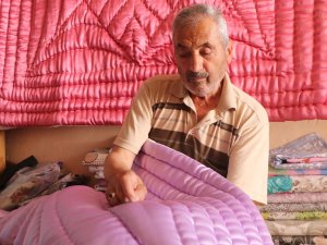 80 YAŞINDA YARIM ASIRLIK YORGANCI
