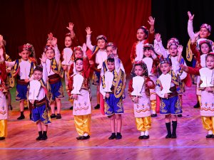 BÜYÜKŞEHİR KREŞLERİNDE MEZUNİYET COŞKUSU