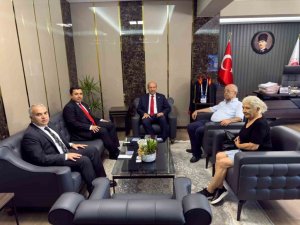 KKTC 5. CUMHURBAŞKANI TATAR, ANAMUR ADALET SARAYINI ZİYARET ETTİ