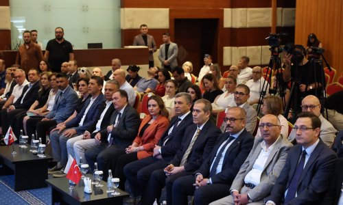 ÖZDEMİR: "KALEİÇİ, ANTALYA'NIN EN CANLI KAMUSAL ALANLARINDAN BİRİ OLMALI"