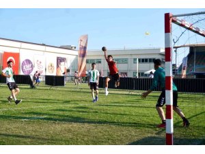 ALANYA’DA 2 BİN KİŞİLİK HENTBOL ŞÖLENİ BAŞLADI