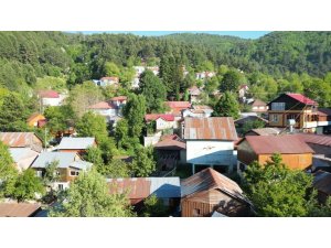 AMANOSLARIN ETEKLERİNDEKİ ZORKUN YAYLASI YAZIN VAZGEÇİLMEZİ OLDU
