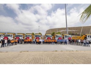 MERSİN BÜYÜKŞEHİR BELEDİYESİ ARAÇ FİLOSUNU GÜÇLENDİRİYOR