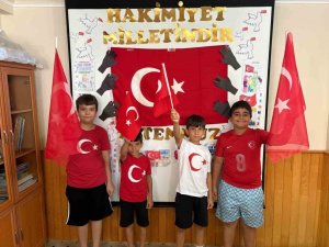 ANAMUR’DA YAZ KUR’AN KURSU ÖĞRENCİLERİNE 15 TEMMUZ RUHU ANLATILDI