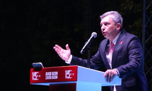 15 TEMMUZ ŞEHİTLERİ CUMHURİYET MEYDANI'NDA ANILDI