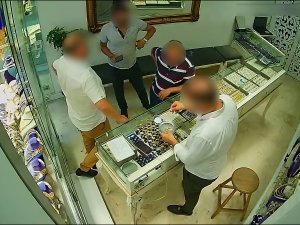 KUYUMCULARA SAHTE ALTIN DİŞ SATAN 4 ŞÜPHELİ TUTUKLANDI