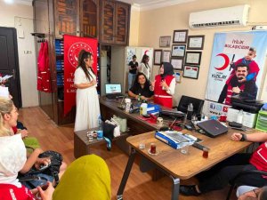 ADANA’DA KIZILAY PERSONELİNE YÖNELİK FARKINDALIK EĞİTİMİ