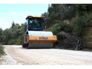 HBB, DEFNE DÖVER MAHALLESİ’NDE YOL ÇALIŞMASINA BAŞLADI
