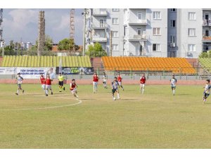 MERSİN’DE 30 AĞUSTOS ZAFER KUPASI FUTBOL TURNUVASI BAŞLADI
