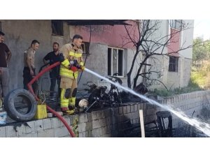 ANTAKYA’DA YAŞANAN YANGINDA MOTOSİKLET KULLANILMAZ HALE GELDİ