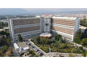AKDENİZ ÜNİVERSİTESİ’NDE RAHİM NAKLİ YAPILAN HASTADA ORGAN REDDİ GELİŞTİ