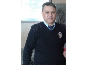 EVİNDE KALP KRİZİ GEÇİREN POLİS MEMURU HAYATINI KAYBETTİ
