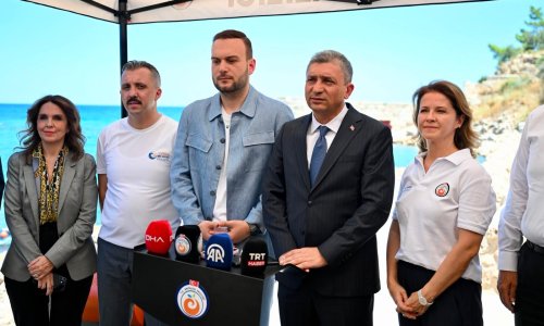 ANTALYA KIYILARINDA PLASTİK KİRLİLİĞİNE KARŞI KARARLI MÜCADELE