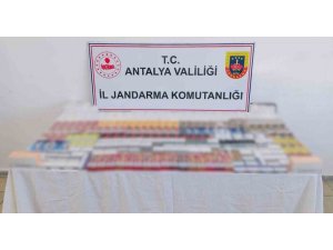 KEMER’DE ÇOK SAYIDA KAÇAK ÜRÜN ELE GEÇİRİLDİ