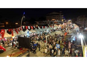 ARSUZ’DA SOKAK ŞENLİKLERİ YOĞUN İLGİ GÖRDÜ