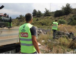 HATAY BÜYÜKŞEHİR BELEDİYESİ, HAŞERELERE KARŞI VATANDAŞLARI BİLİNÇLENDİRİYOR