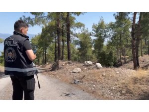 BURDUR’DA ORMANLAR, YANGINLARA KARŞI POLİS TARAFINDAN DRONLA DENETLENİYOR