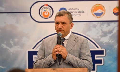 FİNİKE’DE 50 YAPAY RESİF DENİZE İNDİRİLDİ
