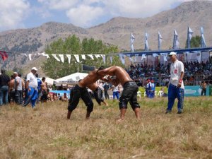 GELENEKSEL GÖKBEL YAĞLI PEHLİVAN GÜREŞLERİ VE FESTİVALİ 30 TEMMUZ’DA BAŞLIYOR
