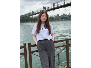15 YAŞINDAKİ GÖRME ENGELLİ KIZDAN GÜNLERDİR HABER ALINAMIYOR