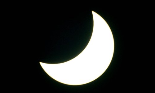 AĞUSTOS'TA HEM GÜNEŞ HEM AY TUTULMASI