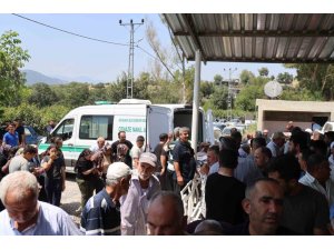 TRAKTÖR KAZASINDA HAYATINI KAYBEDEN MUHTAR DUALARLA SON YOLCULUĞUNA UĞURLANDI
