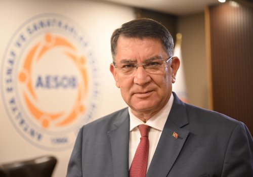 DERE: "BİR USTA, BİN MAKİNEDEN DEĞERLİDİR"