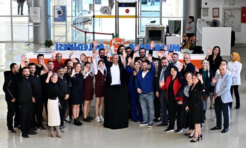 TURUNÇ MASA'DA HER TALEBİN BİR TAKİPÇİSİ VAR