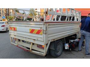 PİKAP İLE MOTOSİKLET ÇARPIŞTI, MOTOSİKLET SÜRÜCÜSÜ YARALANDI