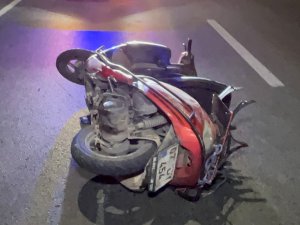 DEVRİLEN MOTOSİKLET SÜRÜCÜSÜ HAYATINI KAYBETTİ