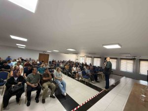 ANTAKYA VE DEFNE’DEKİ OKUL İDARECİLERİNE KADINA YÖNELİK ŞİDDETLE MÜCADELE SEMİNERİ VERİLDİ