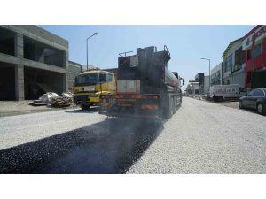 KAHRAMANMARAŞ BÜYÜKŞEHİR BELEDİYESİ’NDEN YENİ SANAYİ SİTESİ’NDE ASFALT MESAİSİ