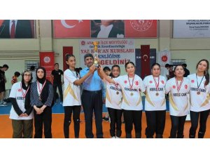YAZ KUR’AN KURSLARI DOLU DOLU TAMAMLANDI