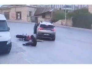 MERSİN’DE OTOMOBİL İLE MOTOSİKLET ÇARPIŞTI: 1 YARALI