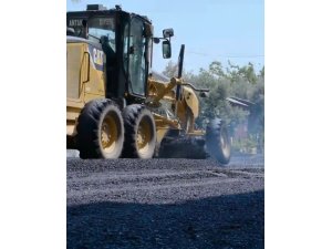 ANTAKYA’DA AKASYA VE GÜZELBURÇ MAHALLELERİNDE YOLLAR ASFALTLANDI