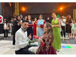 POLONYALI JULİA İLE MUSTAFA’NIN BAKLAVAYLA BAŞLAYAN AŞKI DÜĞÜN PASTASIYLA TAÇLANDI