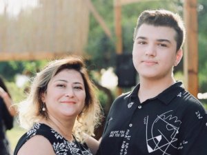 EŞİNİ VE OĞLUNU ÖLDÜREN SANIĞA VERİLEN 2 KEZ AĞIRLAŞTIRILMIŞ MÜEBBET HAPİS CEZASI ONANDI