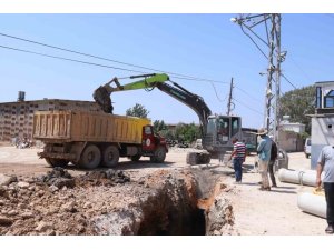 TAYFUR SÖKMEN MAHALLESİ’NDE KANALİZASYON ÇALIŞMALARI HIZ KAZANDI