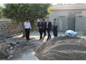 ERZİN MUSTAFALI CAMİİ’NDEKİ RESTORASYON ÇALIŞMALARI SÜRÜYOR