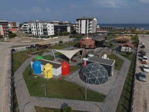 YENİLENEN İSKENDERUN AİLE KÖYÜ VATANDAŞLARIN BULUŞMA NOKTASI OLDU