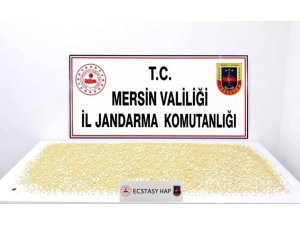 MERSİN’DE 3 BİN 760 UYUŞTURUCU HAP ELE GEÇİRİLDİ