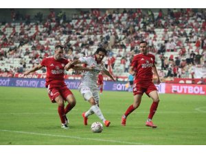 TRENDYOL 1. LİG: ANTALYASPOR: 2 - PENDİKSPOR: 3