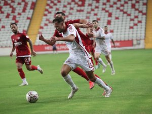 ANTALYASPOR EVİNDE PENDİKSPOR'A 3-2 MAĞLUP OLDU