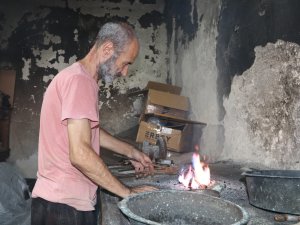 HEM KALAYCI HEM ŞAİR