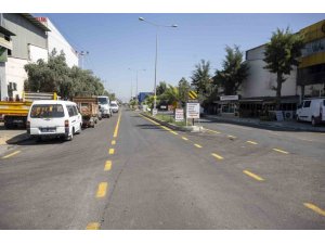 MERSİN’DE SANAYİ SİTESİNİN 20 YILLIK YOLLARI YENİLENDİ