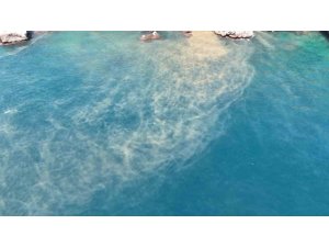 ANTALYA’DA SAHİLE ULAŞAN ATIK SU GÖRÜNTÜLERİNE SORUŞTURMA