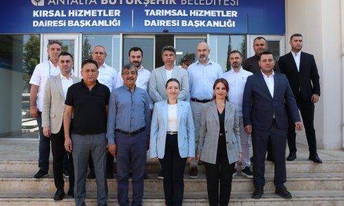 ÖZDEMİR'DEN AŞEVİNE ZİYARET