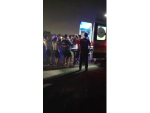 DENİZDE BOĞULMA TEHLİKESİ GEÇİREN ŞAHIS HASTANEYE KALDIRILDI